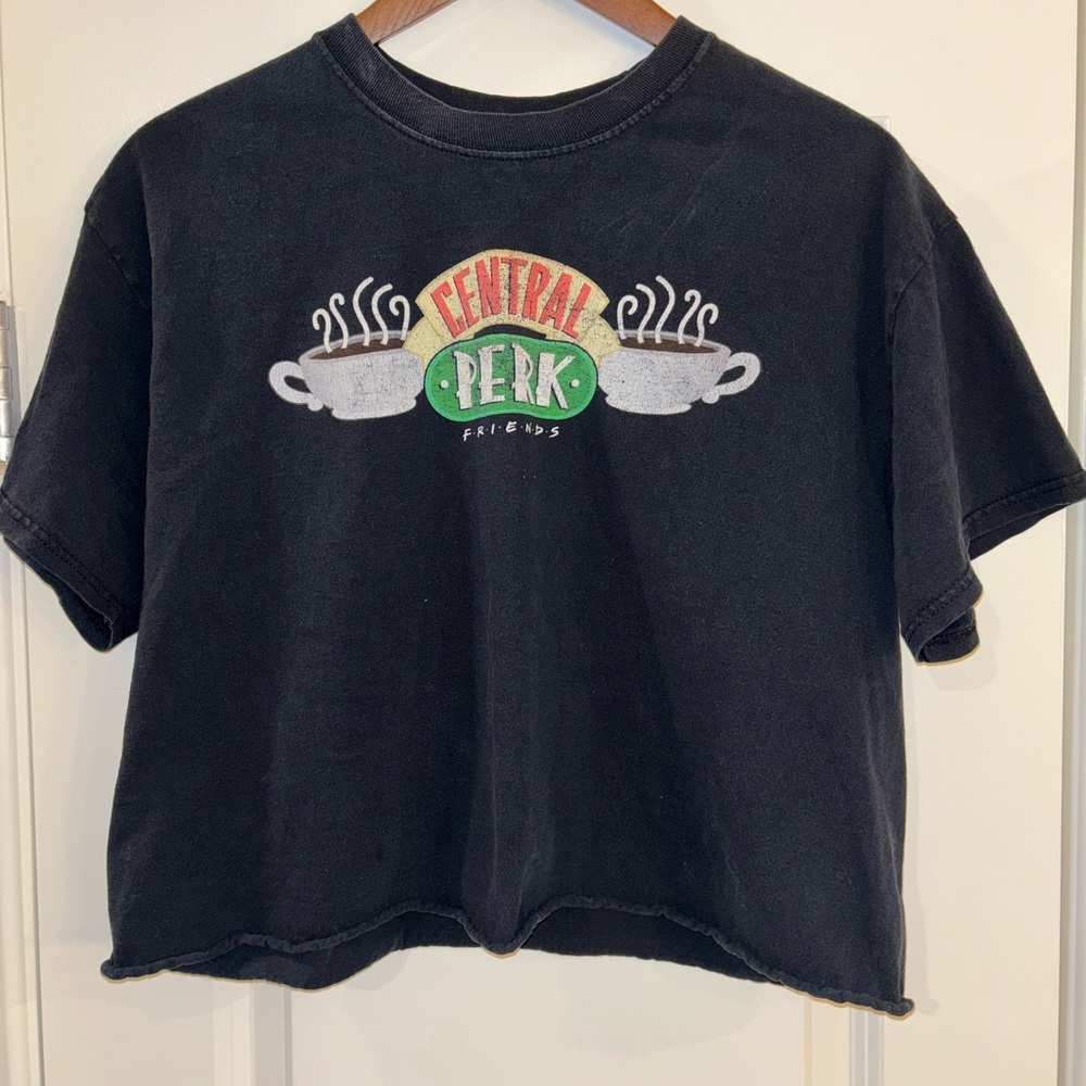 Cropped Friends Central Perk Graphic Tee
